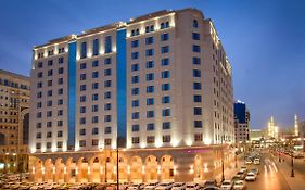 فندق كراون بلازا المدينة
